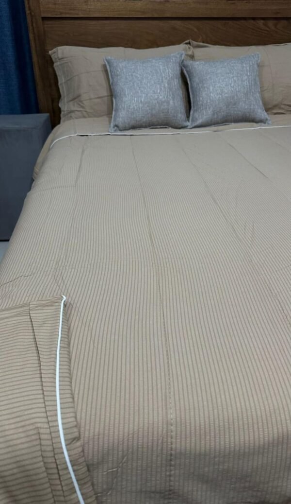 Cubrecama Rayas Casal/Queen