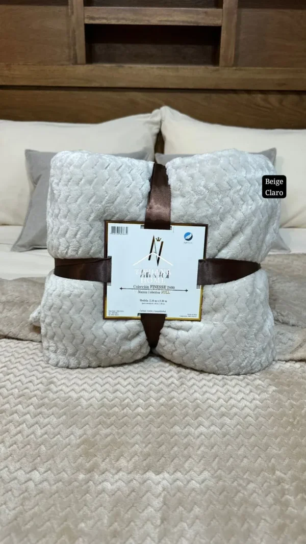 Mantas Finesse Ann y Val