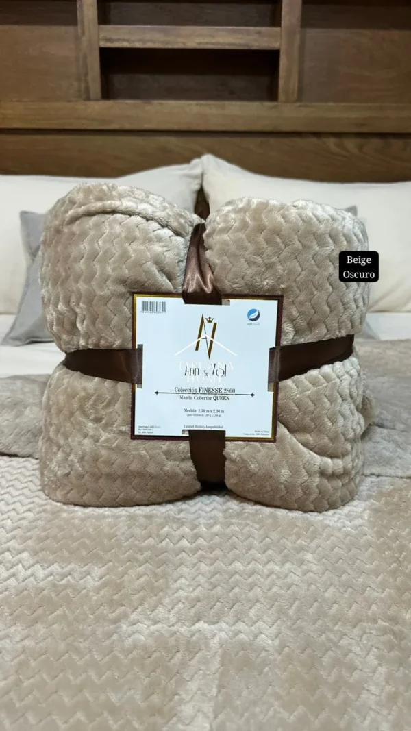 Mantas Finesse Ann y Val