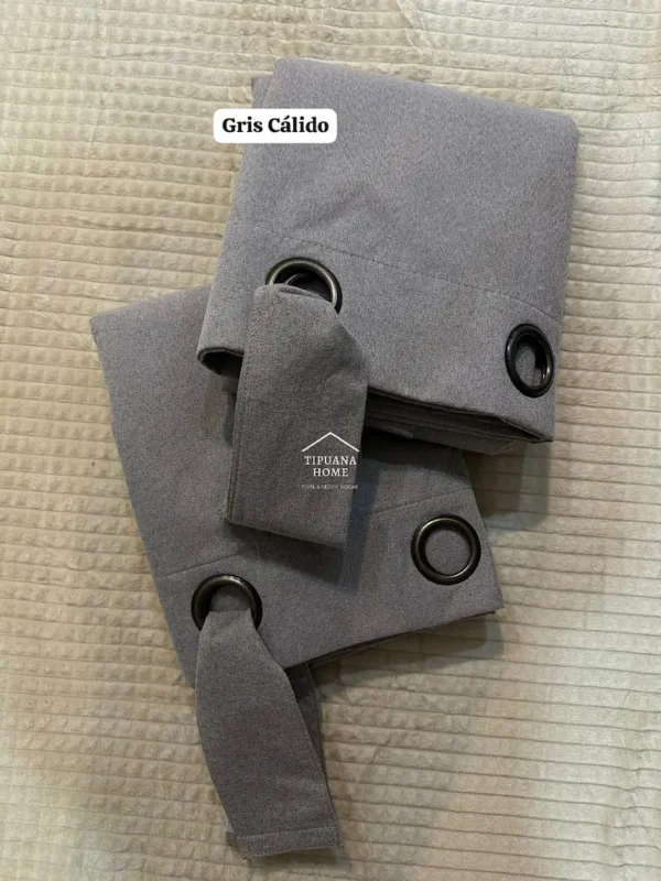 Cortinas Blackout 2.80 x 2.25mts c/ sujet.