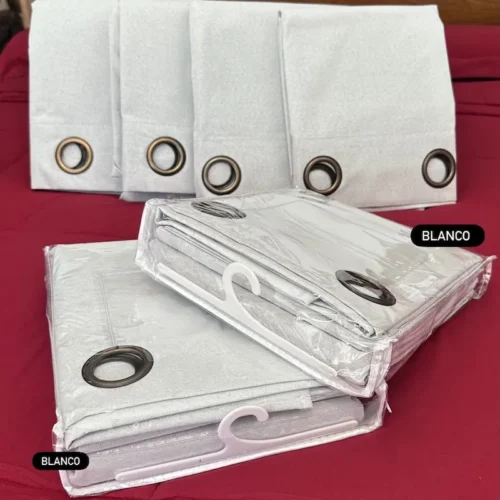 Combo 2 pares de Cortinas Blackout 2.70 x 2.30mts